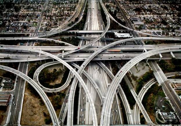 Description: Intersectia in Los Angeles